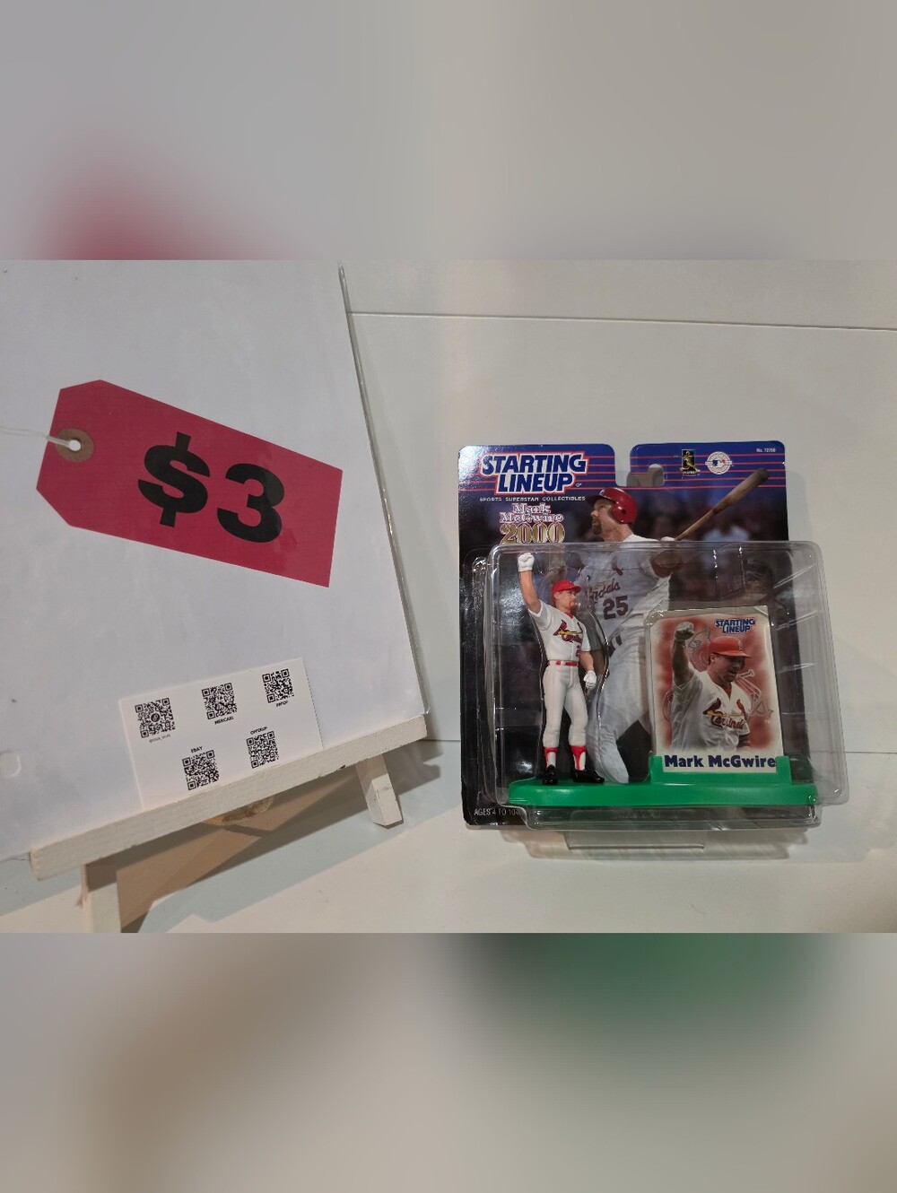Mark McGwire St Louis Cardinals Starting Lineup 2000 Commemorative Figurine
